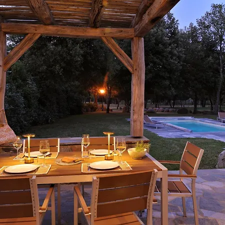 別荘 Domaine De Bracciole