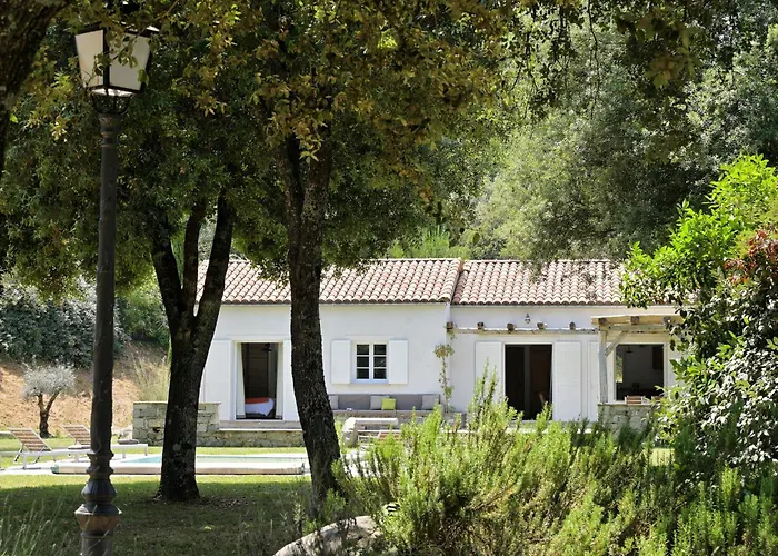 Domaine De Bracciole Hébergement de vacances Corte (Corsica)